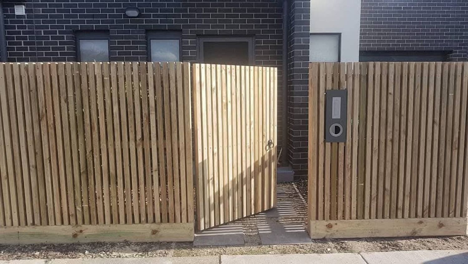 Front Fences project 29